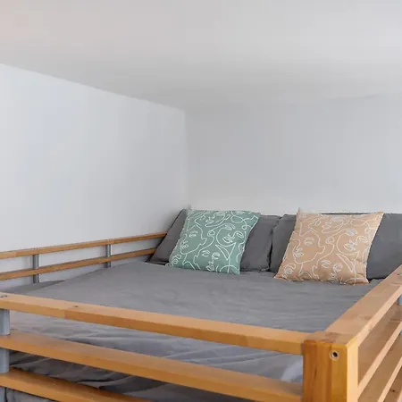 Design In The Heart Of Bicocca Apartment