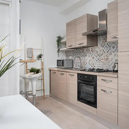 Design In The Heart Of Bicocca Apartment *