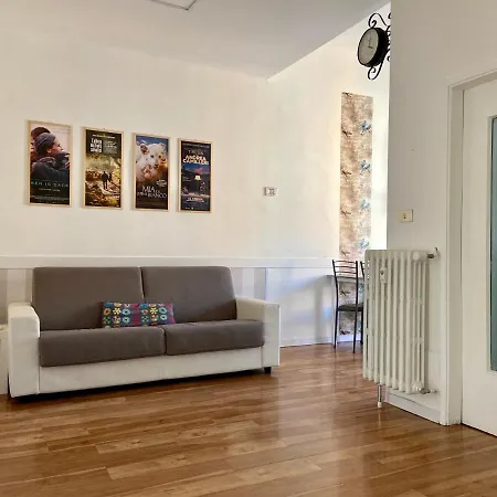 Spacious Near Centrale-loreto-duomo