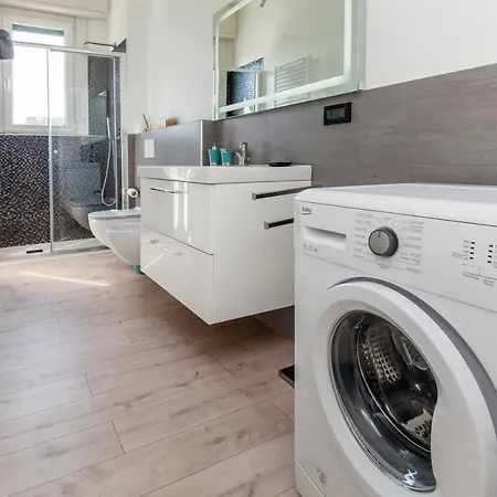 Bicocca Modern Flat * Milánó