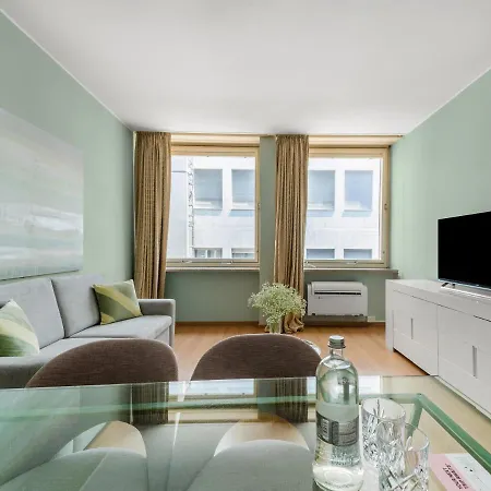 Aparthotel Adore *