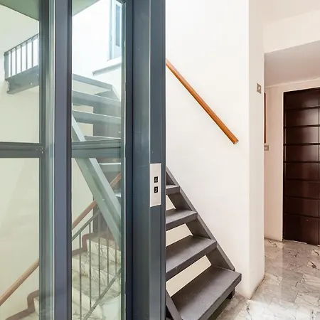 New Apt. Historical Center - Monforte 18 Daire