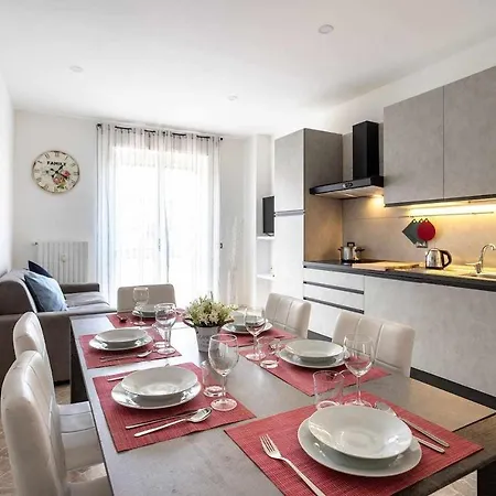 Appartamento - Parking And Comfort - Spacious Up To 8 Pax Milano