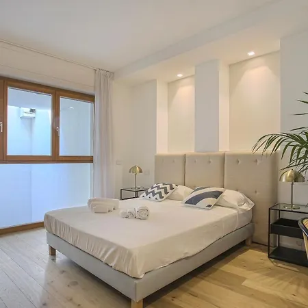 Chic Luxury Apartments-hosted By Sweetstay *