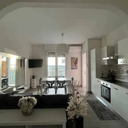 Panoramico Vicino A Fiere E Stadio *