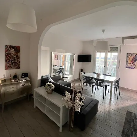 Panoramico Vicino A Fiere E Stadio