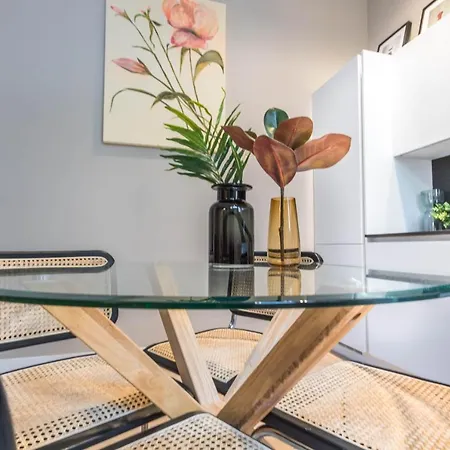 Апартаменты Altido Gorgeous Loft For 4 Near Arco Della Pace Милан