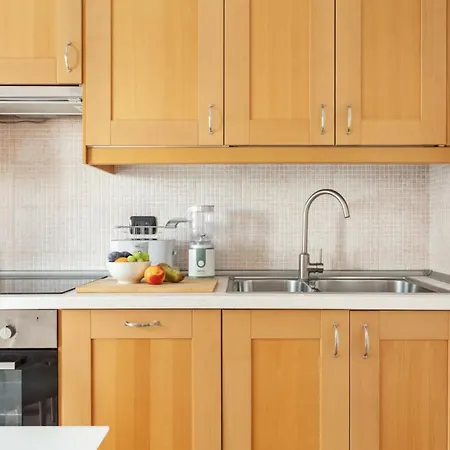 Luminoso Attico Con Garage Gratis Vicino Al Duomo E Allo Ieo 아파트