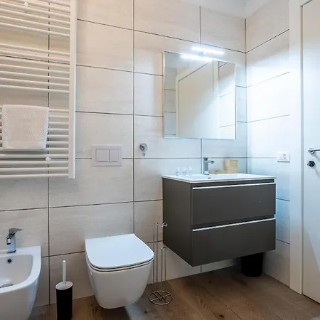 Centre - 10 Minutes To Duomo - Free Wifi E Netflix * Milano