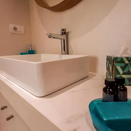 Joivy Sophisticated 2 Bedroom Loft For 4 Daire