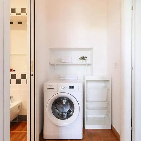 Contempora - Spacious One Bedroom For 4 - Dateo - Susa * 밀라노