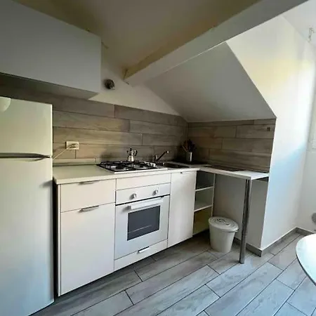 Apartment Wood 20