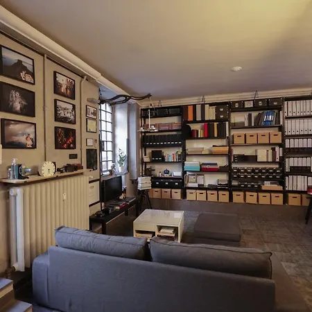 Loft In Stile Industrial - Stazione Apartment *
