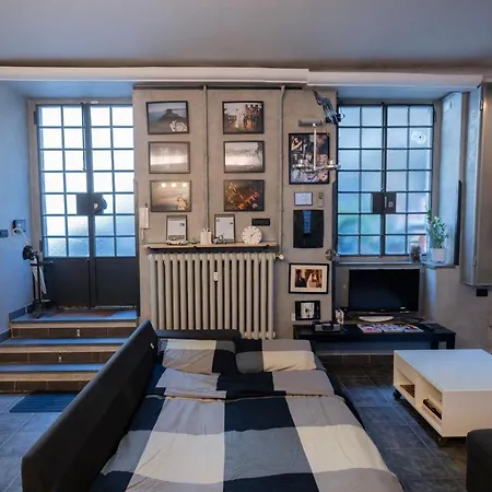 Loft In Stile Industrial - Stazione Apartment Milan