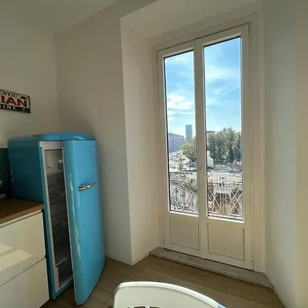 Kibilu - Piazzale Baiamonti - Brera - Centro Citta - Isola