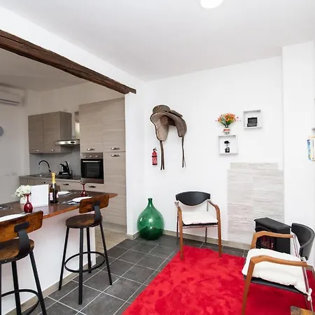 Apartment ! Industrial ! Wifi - Metro 5 Minuti - Caminetto *