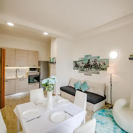 ! Tiffany ! Cinema - Metro 5 Min - 70mq Milano