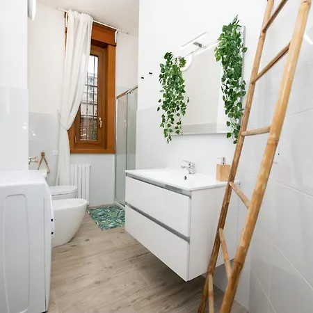 ! Esotico ! Letto Baldacchino - Metro 5 Min - 50mq Apartmán