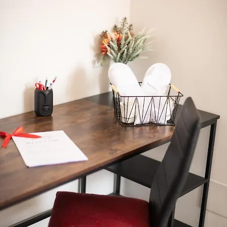 Apartment ! Industrial ! Wifi - Metro 5 Minuti - Caminetto *