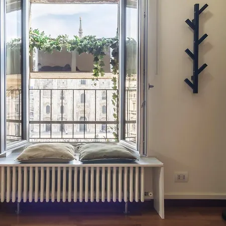 Easyhomes Duomo View شقة