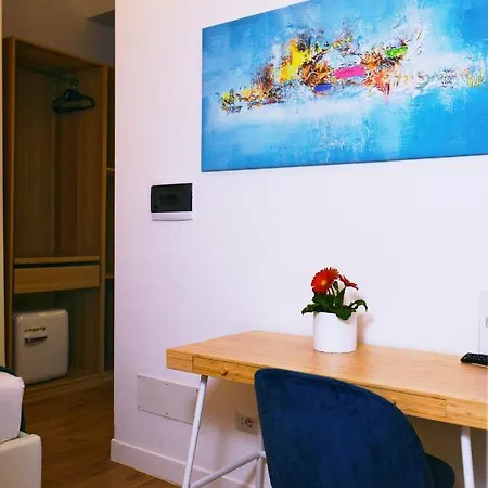 La Bed & Breakfast 4*