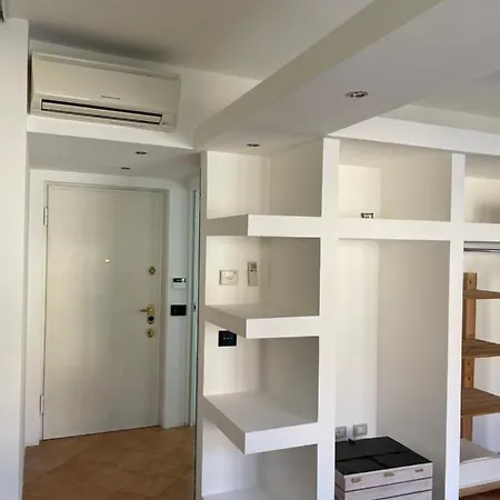 Domusmi Fracastoro-25 아파트 *