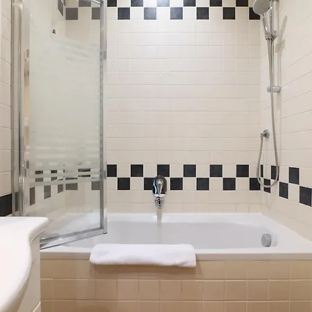 Apartment Contempora - Spacious One Bedroom For 4 - Dateo - Susa *