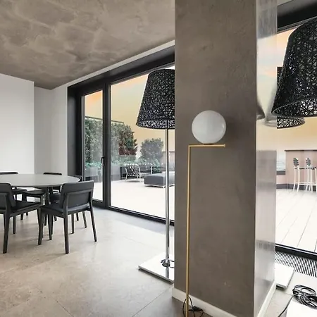 Luxury Duomo شقة ميلان