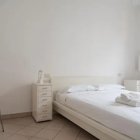 Youhosty - Metauro 4 Apartamento Milão
