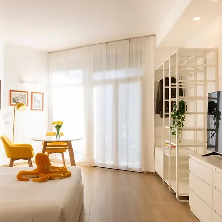 Апартаменты Tulipani 19 - Flower District Милан