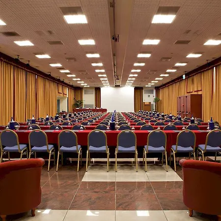 Atahotel Executive Hotel 4*