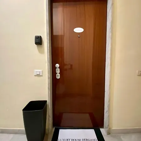 Apartment Luxury House Dergano *