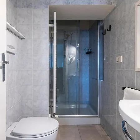 Easyhomes Duomo View ميلان