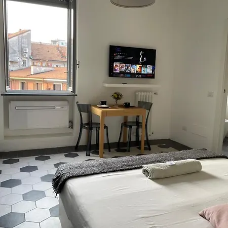 La Marina Di - Pier Lombardo