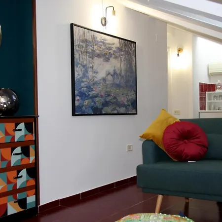 Mercanti Attic Version Apartment *