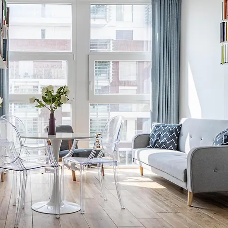 Luxnest I Porta Nuova - Via Pirelli