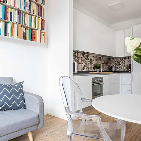 Appartamento Hostmate - - Bright Close To The Metro