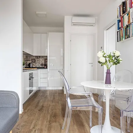 Hostmate - - Pirelli 30 Suite- Porta Nuova Apartamento *