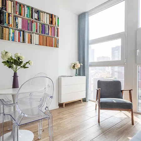Appartamento Hostmate - - Bright Close To The Metro *