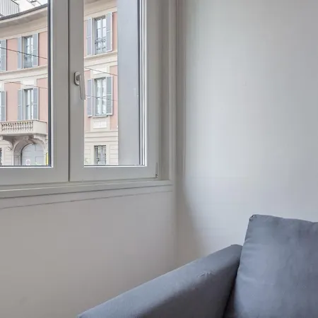 Easylife - Comodo Trilocale In Porta Romana Milano