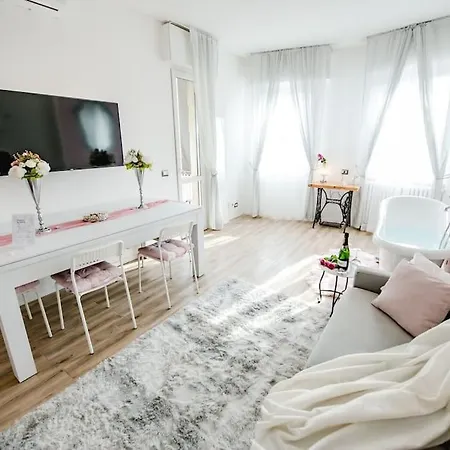 ⁂ Barocco ⁂ Biliardo - Ping Pong - Vasca - Wifi