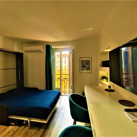 - La Casa Delle Meraviglie- Porta Romana Edition Apartmán *