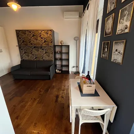 Citta Studi - Front Metro Lambrate Milánó