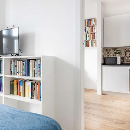 Hostmate - - Bright Close To The Metro Appartamento *