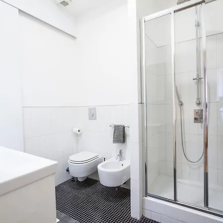 Easylife - - Santa Sofia 18 - Duomo Apartamento *