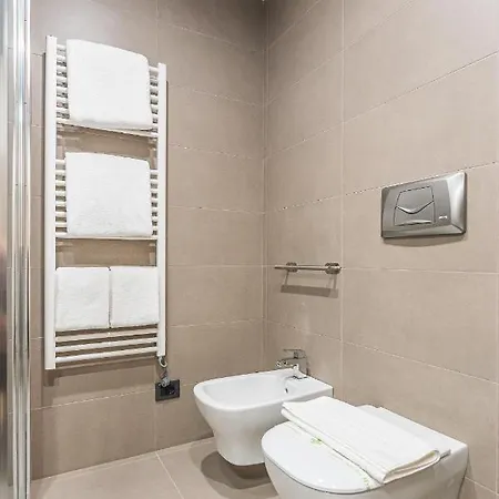 Bb Smarthotel Duomo 4* מילאנו