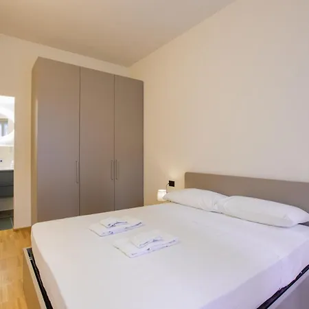 Easylife - Spazioso E Tranquillo Trilocale In Porta Romana