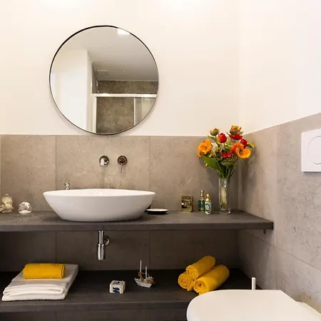 Apartment Biancospini 13 - Flower District Milan