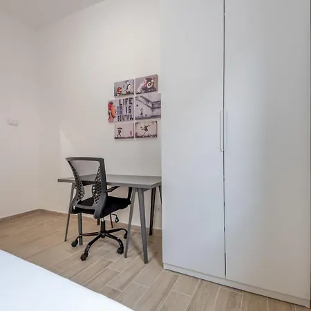 Easylife - Comodo Trilocale In Porta Romana * Milano