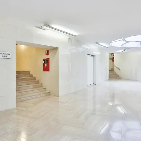 Easylife - Elegante E Rifinito Vista Duomo In Piazza San Babila Μιλάνο